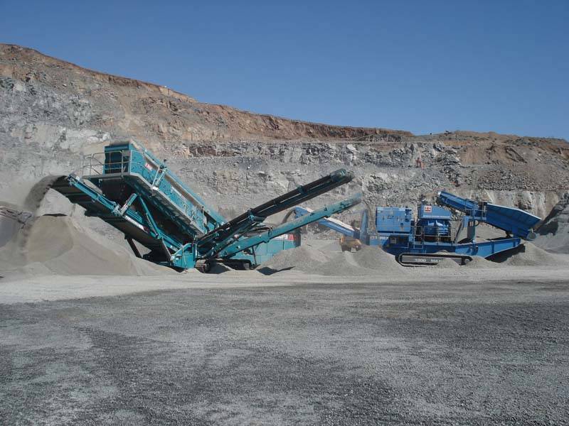 Powerscreen 1300 Maxtrak