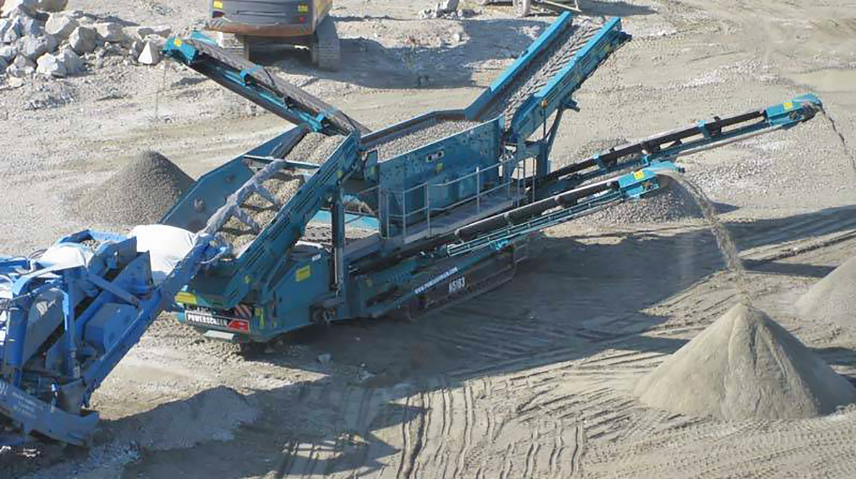Powerscreen H5163 Screener on location
