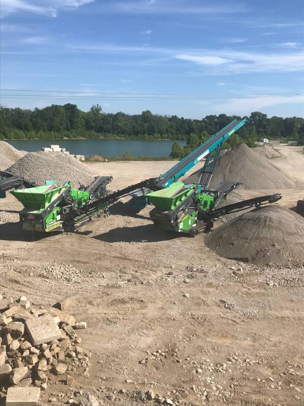 2018 Edge 8040 Track Conveyor