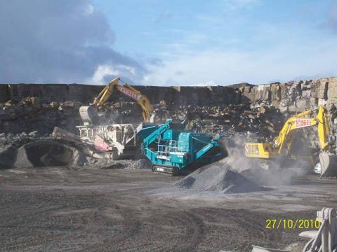 Powerscreen 1300 Maxtrak