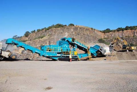 Powerscreen 1500 Maxtrak