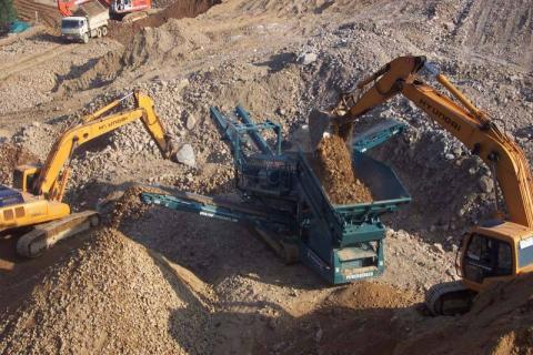 Powerscreen Warrior 1800