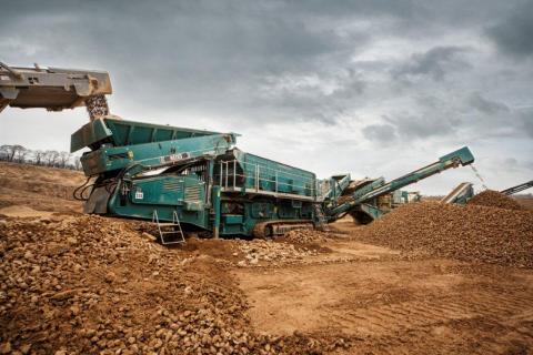 H6203 Screener on location