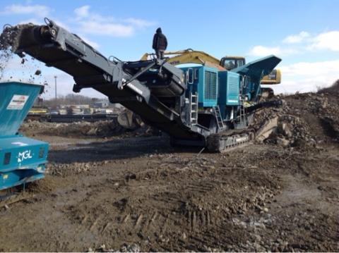 2017 Powerscreen Premiertrak 400 Jaw Crusher