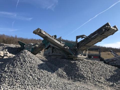 2013 Powerscreen Warrior 1800 Track Apron Feeder