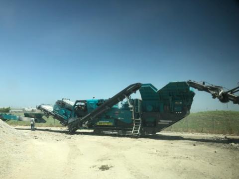 2015 Powersdcreen Trakpactor 320SR Impact Crusher 