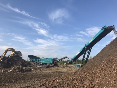2018 Edge 8040 Track Conveyor