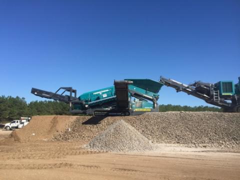 2019 Powerscreen Warrior 1800 Track Apron Feeder