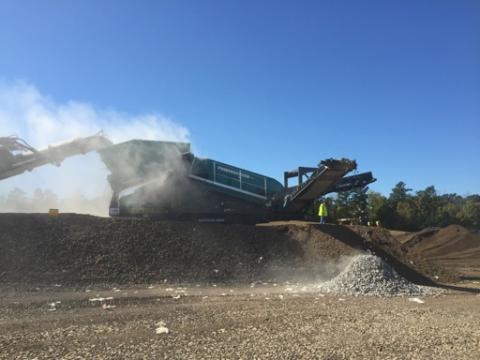 2019 Powerscreen Warrior 1800 Track Apron Feeder