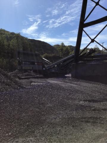 2019 M1700 TRACK 3 DECK 